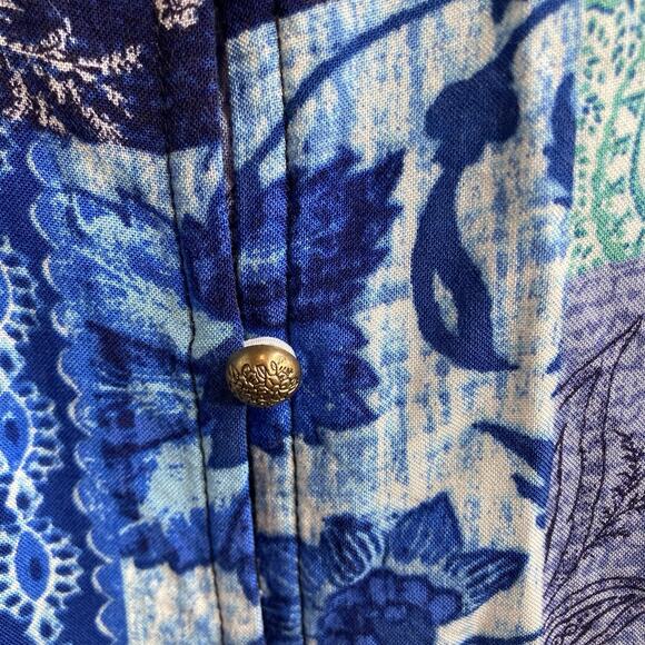 Susan Graver Passport Blue Floral Patchwork Top Size 1X - Picture 8 of 11